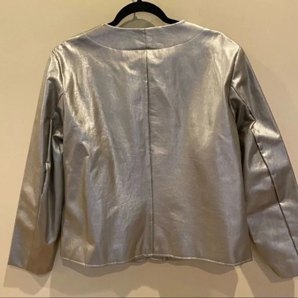 COPY - Jaclyn Smith faux leather metallic silver jacket - Picture 3 of 9